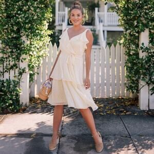 Gal Meets Glam Helena Eyelet Dress in Sunshine size 10 NWT